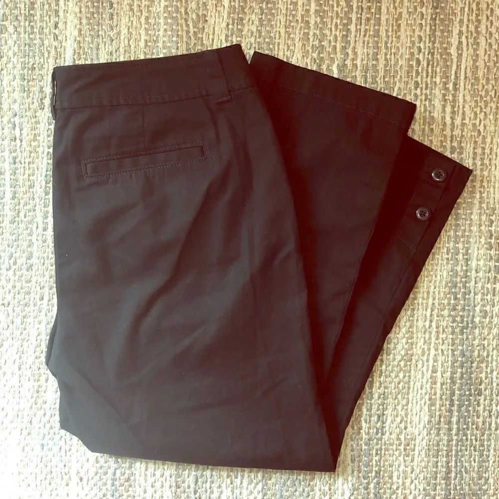 Black Loft Crop